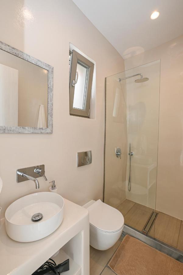 Le Petit Ενα Μικρό Αλλά Όμορφο Σπίτι Apartment Steni Ngoại thất bức ảnh